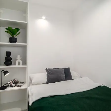 Apartment Kurkowa 32 *